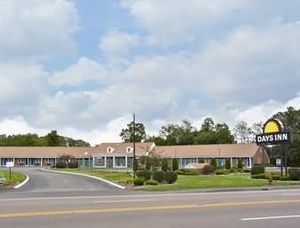 DAYS INN RAYNHAM - TAUNTON::Travelocity.com