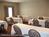 Holiday Inn Express And Suites::Travelocity.com