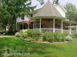 Carriage House::BedAndBreakfast.com
