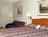 Hampton Inn Milwaukee-Northwest::Expedia