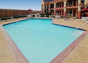 Comfort Inn & Suites::Hotels.com