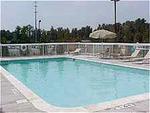 Tn-t82302_pool_01_f
