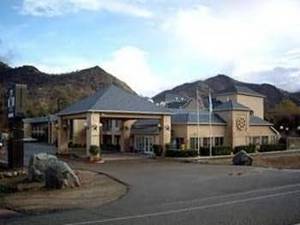 Comfort Inn & Suites Sequoia/Kings Canyon::Travelocity.com