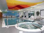 Tn-g63683_pool_01_f