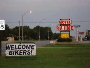 Raine Motel::TravelPost.com