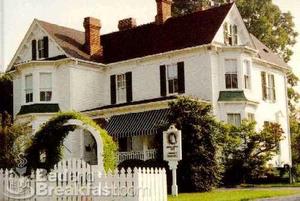 Victoria and Albert Inn::BedAndBreakfast.com