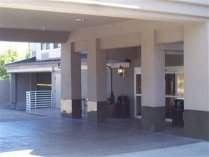 Web-comfort_suites_downtown_seattle_center_42697_1_08062006_0908143437_500