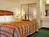 Days Inn And Suites Hayward::Travelocity.com