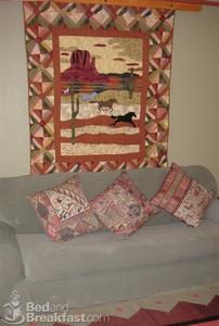 Artist's Suite::BedAndBreakfast.com