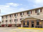 Super 8 Motel - Sedalia