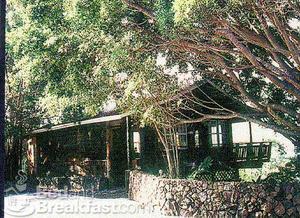 Hale Maluhia Country Inn::BedAndBreakfast.com
