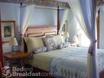 Follansbee Inn on Kezar Lake