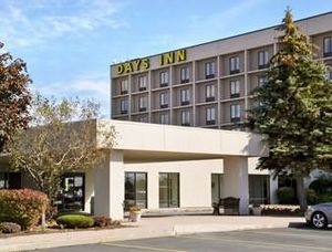 Days Inn Buffalo Airport::Travelocity.com