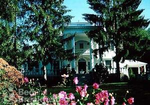 Albemarle Inn::BedAndBreakfast.com