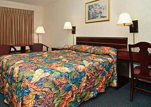 Web-srq_east-rooms-1