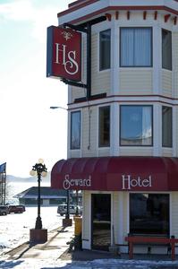 Hotel Seward::Hotelsewardalaska.com/