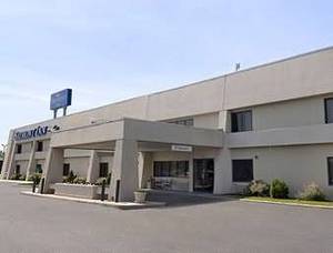 Baymont Inn & Suites Green Bay::Travelocity.com