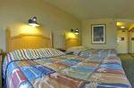 Disneys Paradise Pier Hotel
