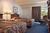 Howard Johnson Inn - Milwaukee Airport::Expedia