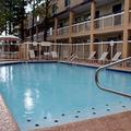 Tn-l41814_pool_01_f