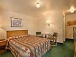 Tn-n81637_room_02_f