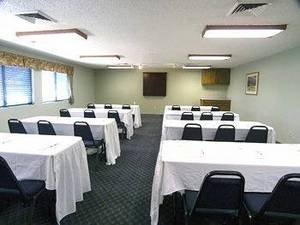 Best Western Town & Country Lodge::Expedia