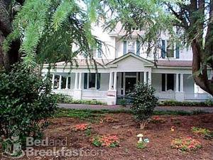 Hearthside Manor Bed and Breakfast::BedAndBreakfast.com