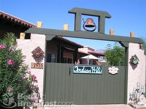Indian Hill Bed & Breakfast::BedAndBreakfast.com