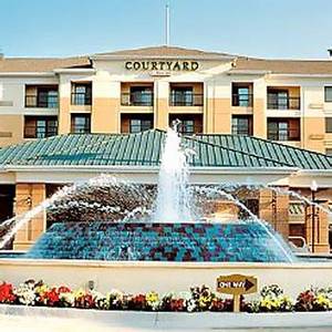 Courtyard by Marriott Lake Buena Vista in The Marriott Village::Expedia