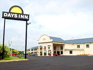 Days Inn Russellville::Hotels.com
