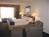 Holiday Inn Express & Suites::Orbitz
