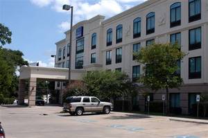 Holiday Inn Express Austin North Central::TravelPost.com