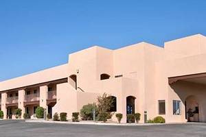 Super 8 Motel - Cottonwood::Expedia