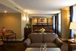Country Club Plaza::Expedia