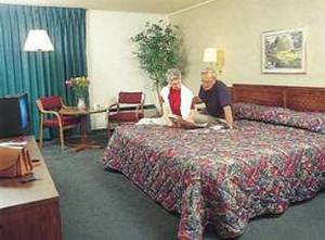 Masters Inn::Expedia