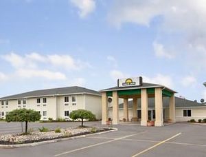 Days Inn & Suites Dundee::Travelocity.com