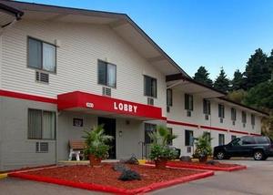 Econo Lodge Madison::Hotels.com