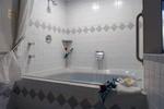 Tn-194042_suite_01_f