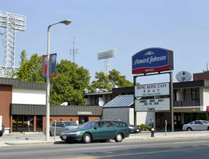 Howard Johnson Inn Fenway Park Boston::Hojo.com