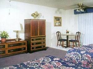 Web-oak_cora-rooms-1