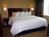 Holiday Inn Select and Suites::Orbitz