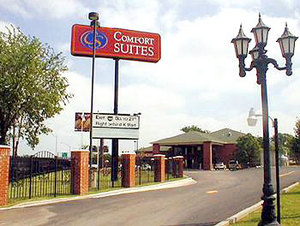 Comfort Suites Tulsa Airport::Hotels.com