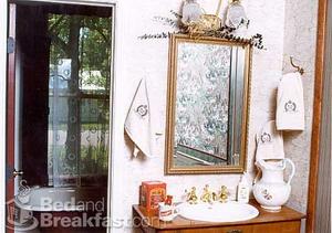Milam Home Bed and Breakfast::BedAndBreakfast.com