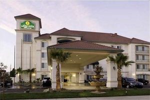 La Quinta Inn And Suites Fresno::Travelocity.com