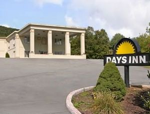 Pulaski Days Inn::Travelocity.com