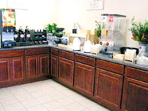 Quality Inn Parkway::Hotels.com