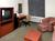 La Quinta Inn & Suites::Hotels.com