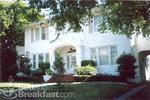 Avenue O B&B::BedAndBreakfast.com