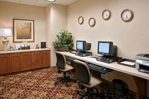 Embassy Suites - St. Charles::Expedia