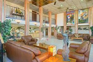 Web-tus_noga-lobby-1